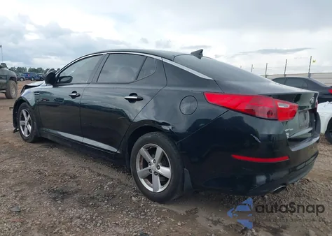 2015 Kia Optima Lx z USA, uszkodzony, nr VIN 5XXGM4A72FG429217